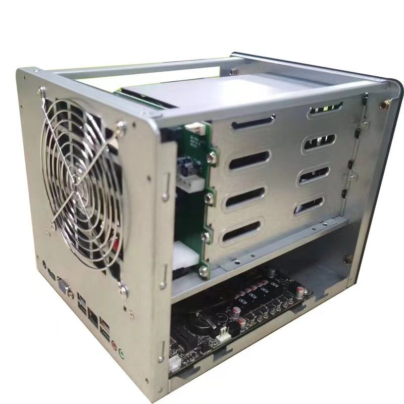 Lapisan Nas Storage Server Chassis Rumah tangga 4 Bay Computer Case Panel paduan aluminium